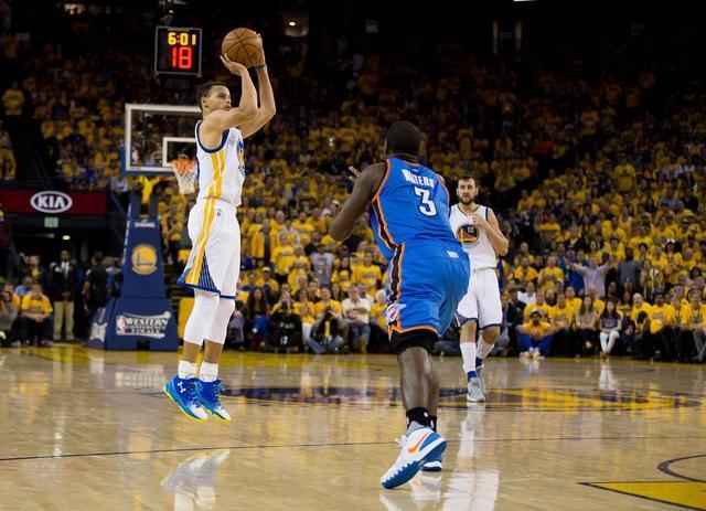 拓者的背后 拓者的背后